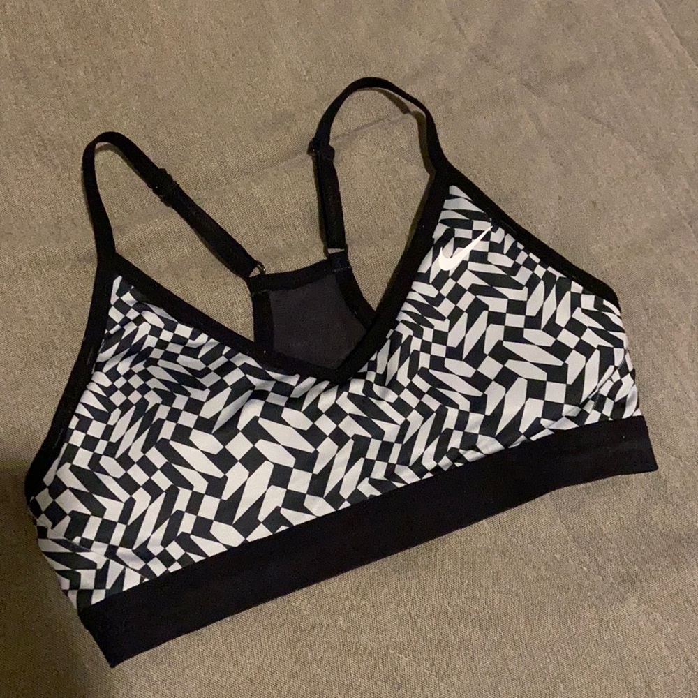 NIKE DRI-FIT Bra-top